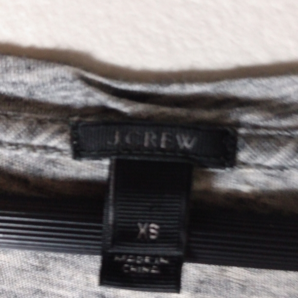 J. Crew XS CHERI Gray Black White Graphic T-Shirt Top - Picture 3 of 3